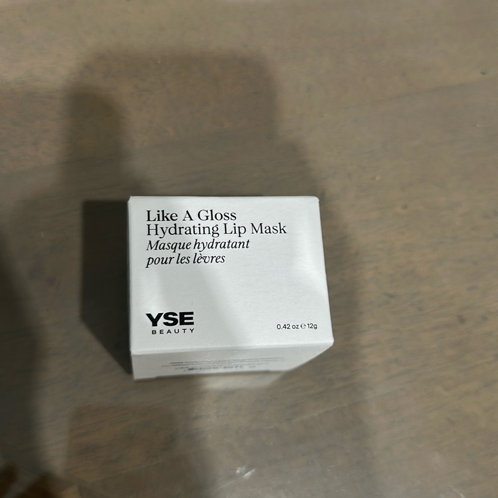 YSE like a gloss hydrating lip mask